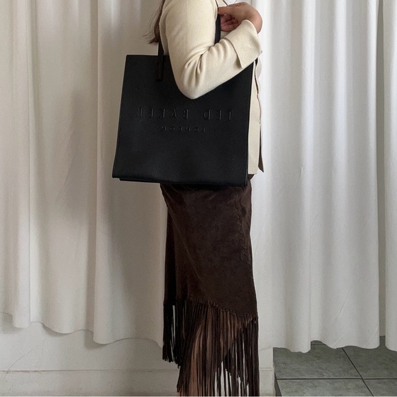 Black Ted Baker London Icon Tote Bag - Picture 3 of 16